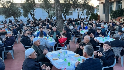 Çelebiköy halkı, Kadir Gecesi'ni yine iftar yemeğiyle kutladı 