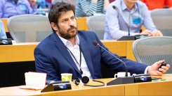 Georgulis, taciz iddiaları üzerine SİRİZA'dan istifa etti