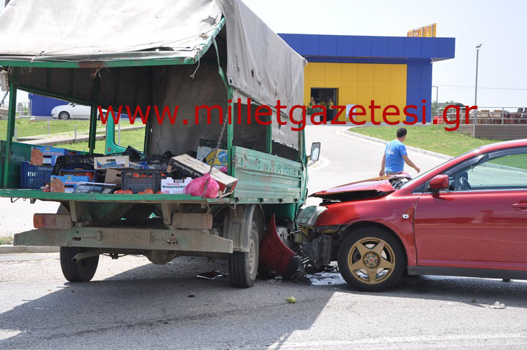 Gümücine’deki trafik kazası korkuttu
