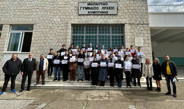 Matematik Festivali birincisi Türk öğrenciler takdir belgesi aldı