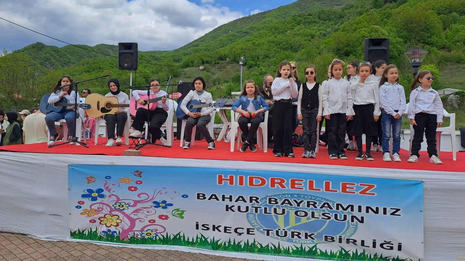 Ilıca’da Geleneksel Hıdrellez Şenliği gerçekleşti
