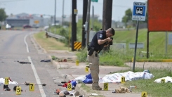 Aracıyla göçmenlerin bulunduğu durağa daldı: 7 ölü, 6 yaralı