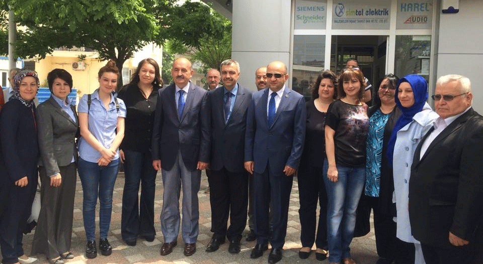 T.C. Sağlık Bakanı Mehmet Müezzinoğlu BTTDD İzmit Şubesi'ni Ziyaret Etti