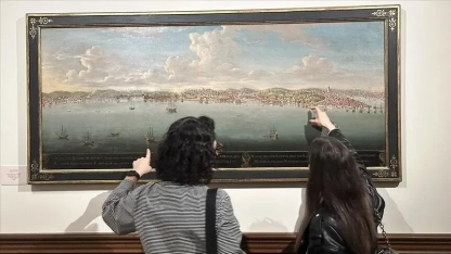 "Aziz İstanbul" sergisi Galata Rum Okulu'nda açıldı