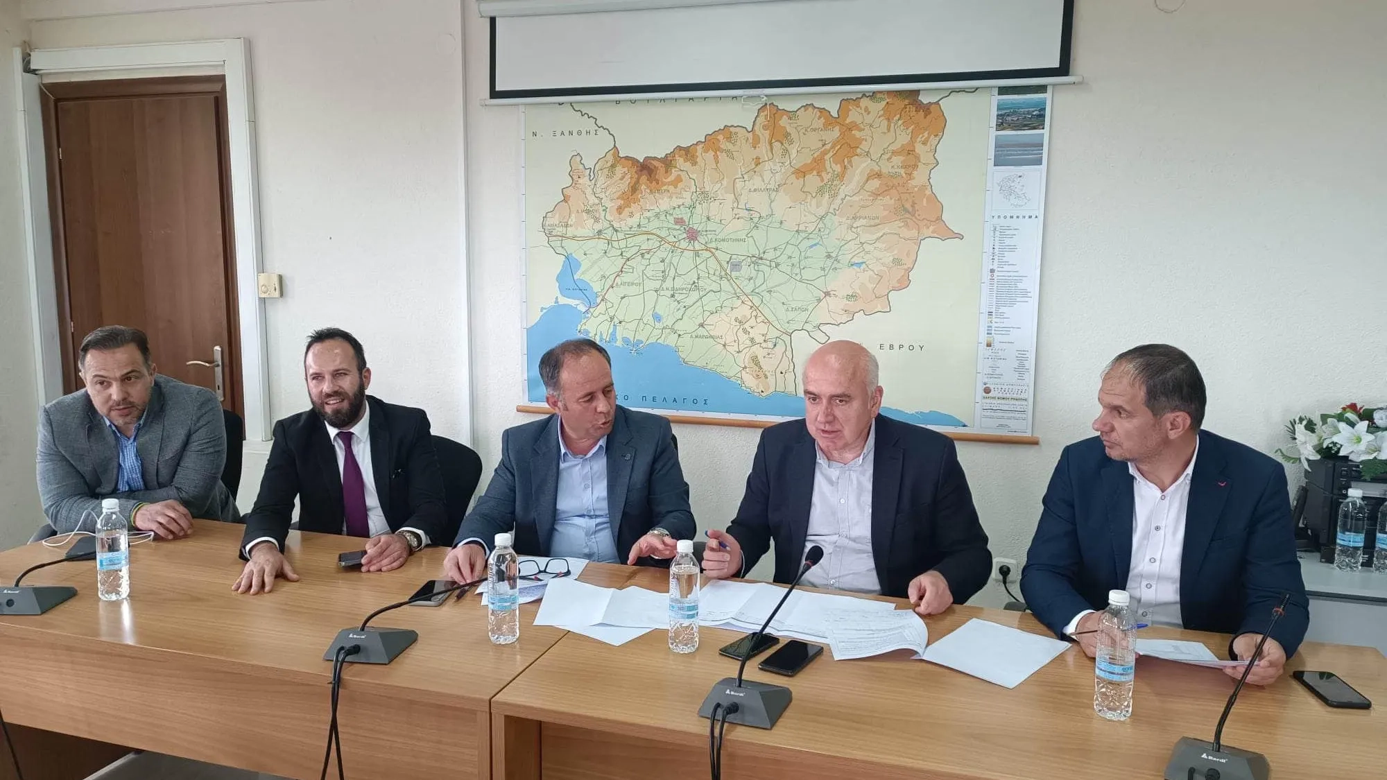 Kozlukebir Belediyesi sınırlarında yapılan projeleri değerlendirdiler