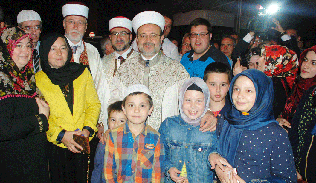 T.C. Diyanet İşleri Başkanı Görmez: İnancını kaybeden kimliğini kaybeder