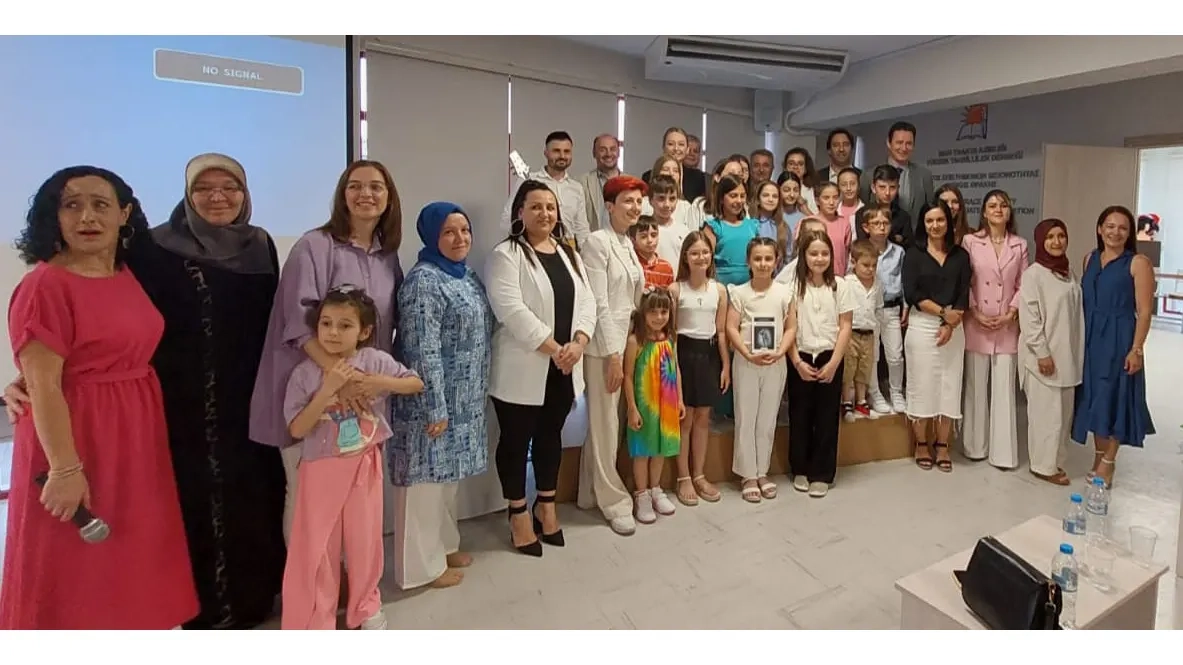 İskeçe'de 'Şiir Gecesi ve Babalar Günü' etkinliği