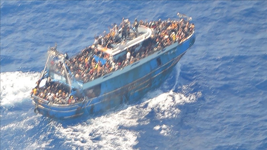 "Yunanistan açıklarındaki göçmen teknesi faciası önlenebilirdi" iddiası