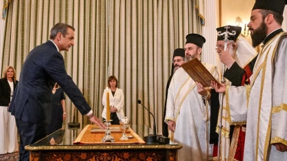 Miçotakis'in yeni kabinesi göreve başladı
