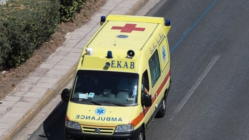 Θάσος: Τουρίστρια πέθανε στην παραλία, περιμένοντας το ασθενοφόρο