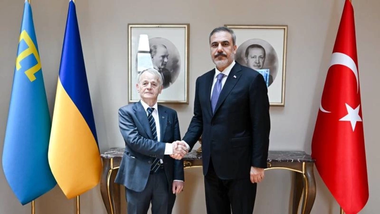 Türkiye Dışişleri Bakanı Fidan, Kırım Tatar Türklerinin liderini kabul etti