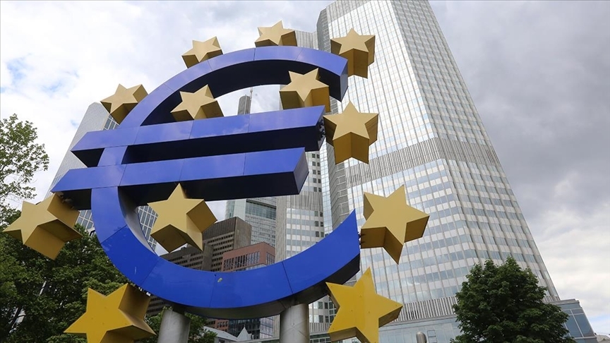Euro Bölgesi'nde şirket kredileri ivme kaybetmeye devam etti