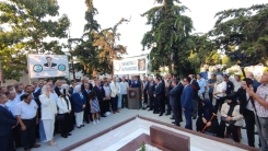 Dr. Sadık Ahmet, vefatının 28. yılında kabri başında anıldı