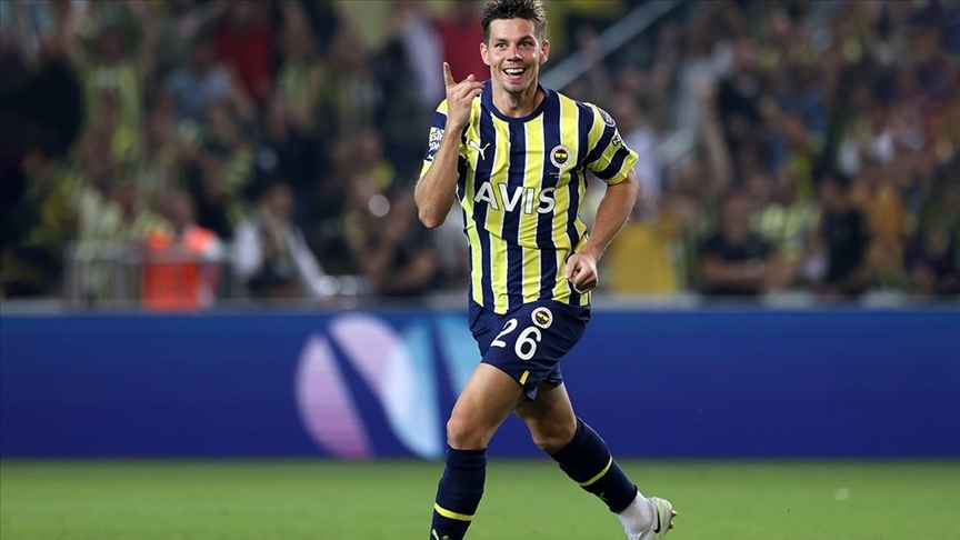 Fenerbahçe, Miha Zajc ile 3 yıllık anlaşmaya vardı
