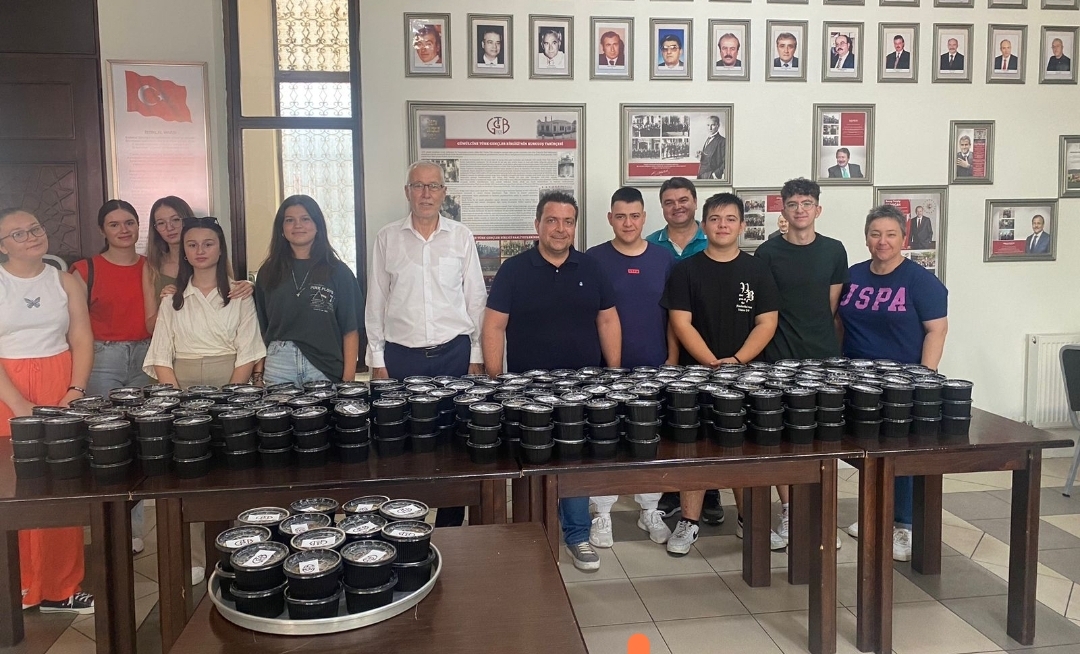 Gümülcine Türk Gençler Birliği'nde Aşure Günü Etkinliği düzenledi 