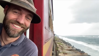 Uçakla seyahat etmeden dünyadaki tüm ülkeleri 10 yılda gezdi