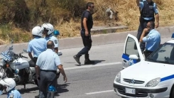 Aυτοκίνητα διακινητών στο αντίθετο ρεύμα της Εγνατίας Οδού