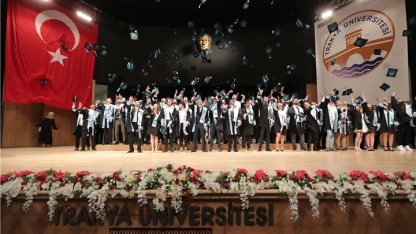 Trakya Üniversitesinde uluslararası öğrencilerden 9'u derece ile mezun oldu