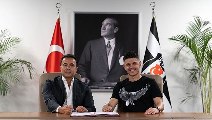 Rashica, kendisini Beşiktaşlı yapan imzayı attı