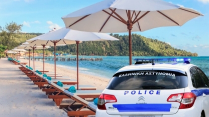 Mikonos, Rodos ve Paros'ta plaj işgaline 22 gözaltı, 17 tutuklama!