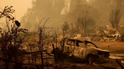 Yangınlarda en az 20 kişi hayatını kaybetti