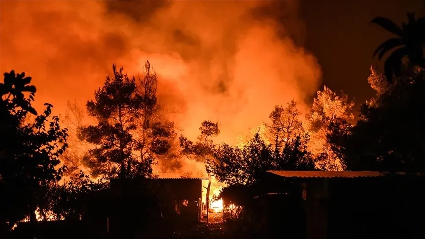 Orman yangınları kontrol altına alınamıyor
