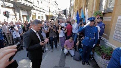 Bosna Hersek'te 28 yıl önce pazar yerinde katledilenler törenle anıldı