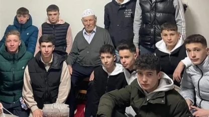 Kurt Hoca Hakk’a yürüdü