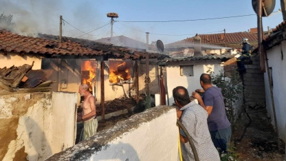 Dimetoka'da bir soydaş ailenin evi yandı