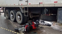 Νεκρός 23χρονος σε τροχαίο με μοτοσυκλέτα - «Καρφώθηκε» σε νταλίκα 