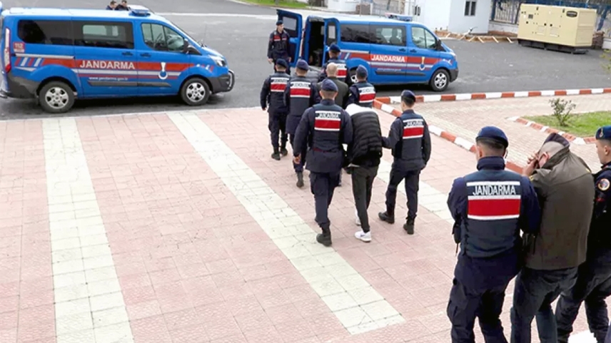 Yunanistan'a kaçmaya çalışan 23 terör örgütü şüphelisi yakalandı