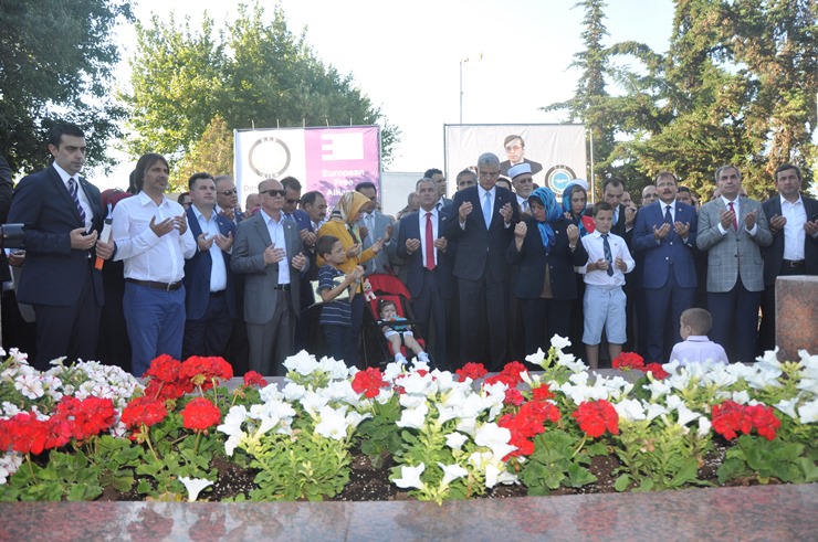Sadık Ahmet 20. vefat yıldönümünde anıldı