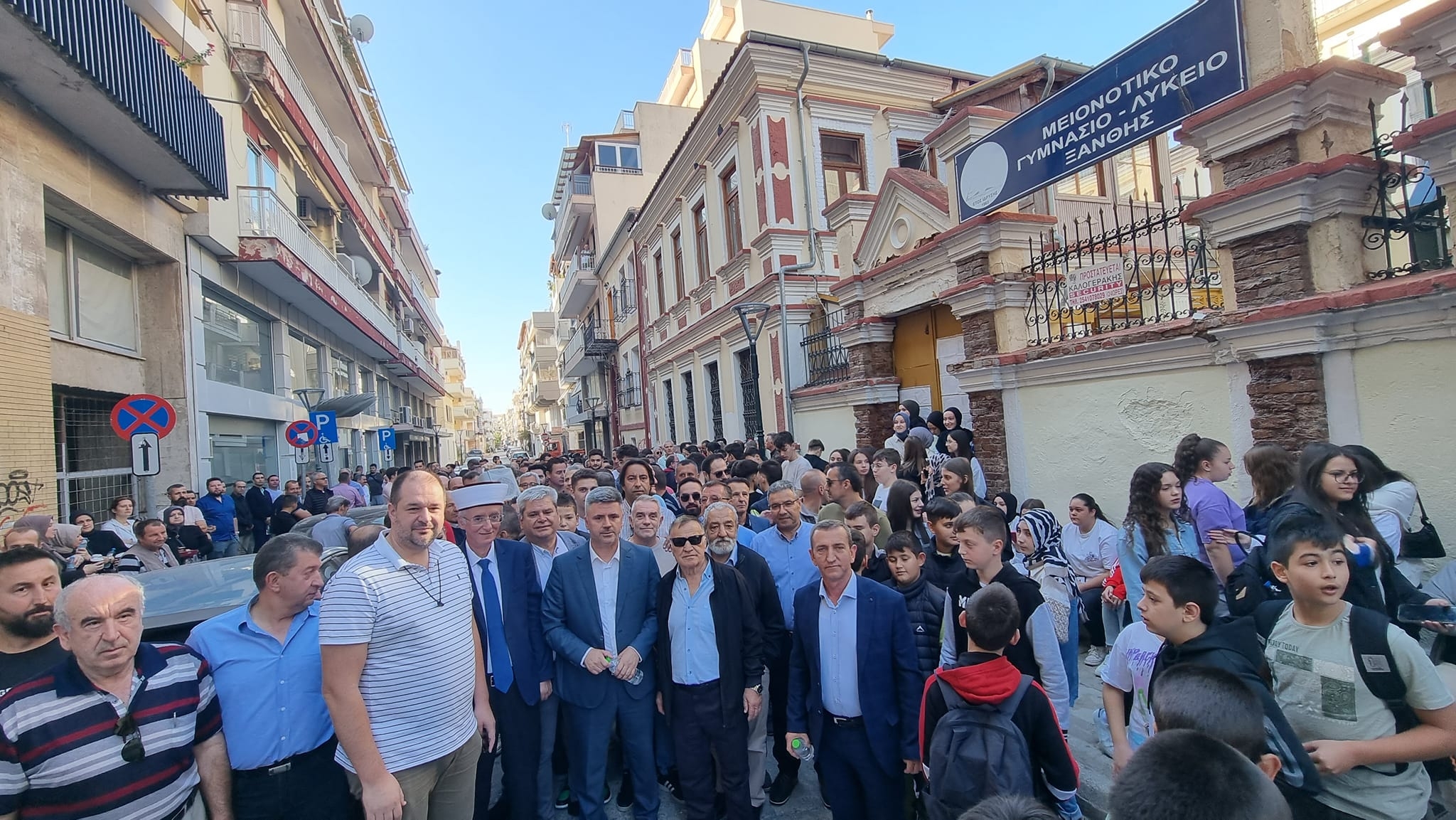 İskeçeli Türk öğrenciler vardiyalı eğitime artık “yeter” diyor