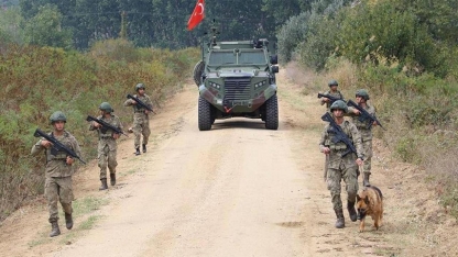 Yunanistan sınırında 11'i FETÖ mensubu 17 kişi yakalandı