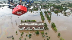 Yunanistan'da sel felaketi: Ulaşılamayan köylere dronlarla yardım yapılıyor