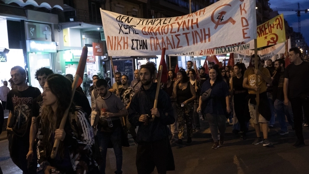 Yunanistan'da Filistin'e destek gösterisi üzenlendi