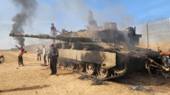Hamas, Gazze'ye sızmaya çalışan İsrail tankı ve buldozerini imha etti
