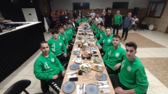 Yahyabeyli Gücü takımı yönetiminden futbolculara yemek