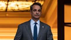 Miçotakis: Gazze'deki çatışmalara insani ara verilmeli