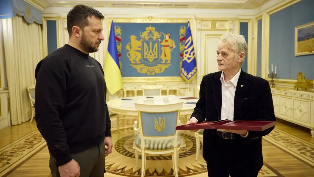 Kırım Tatarlarının Milli Lideri Kırımoğlu'na Ukrayna Kahramanı ünvanı verildi