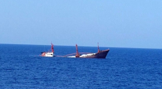 Midilli açıklarında kargo gemisi battı: 1 kişi kurtarıldı, 13 kişi kayıp