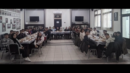 Gümülcine Türk Gençler Birliği Yeni Nesil Kolu Üyeleri kahvaltıda buluştu