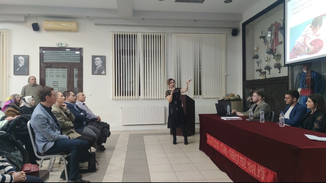 Gümülcine'de 3 Aralık Dünya Engeliler Günü etkinliği düzenlendi