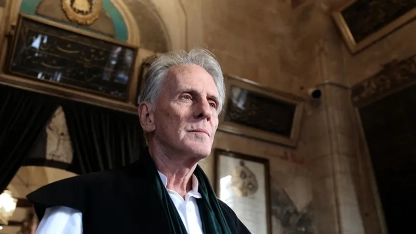 Papazken Müslüman olan ABD'li profesör Mevlana'nın öğretisini kıtalara yayıyor