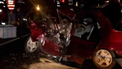 Otomobil minibüse arkadan çarptı: 2 ölü