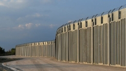 Yunanistan, Meriç Nehri kıyısına yeni çelik çit yapımına başladı