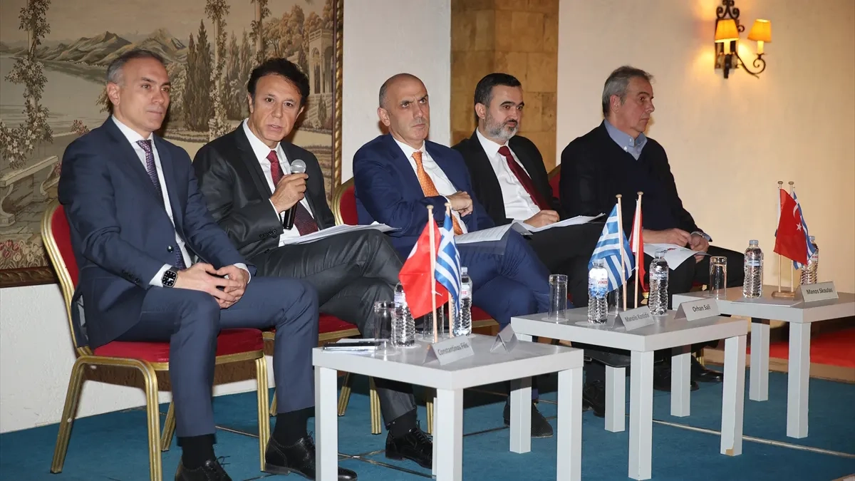 Türk-Yunan Medya ve Akademi Forumu Atina'da düzenlendi