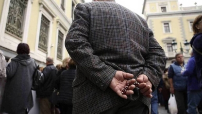 Αυξάνονται τα όρια ηλικίας συνταξιοδότησης - Πότε θα παίρνουν σύνταξη οι εργαζόμενοι