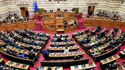 Yunanistan'da göçmenlere çalışma izni veren yasal düzenleme kabul edildi