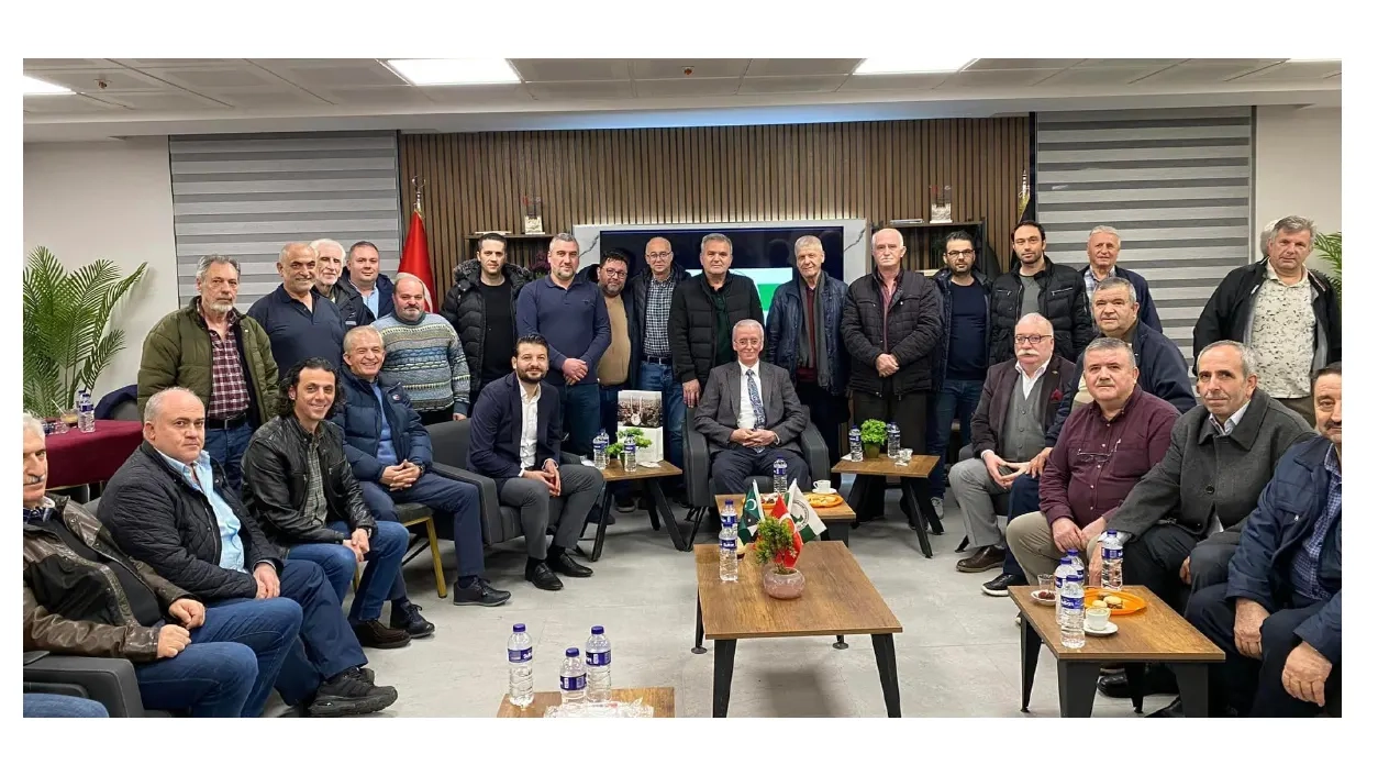 İskeçe Müftüsü Mustafa Trampa Zeytinburnu’nda Batı Trakyalılarla buluştu